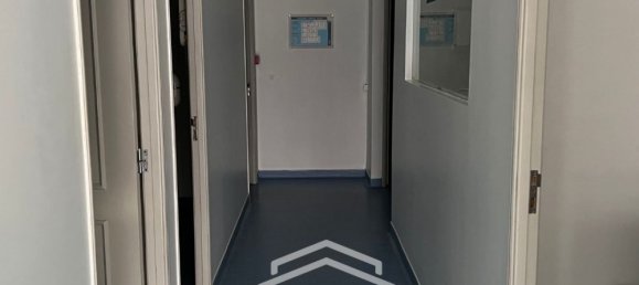 Коммерческая недвижимость 160м² в Фару, Португалия № 77718 16