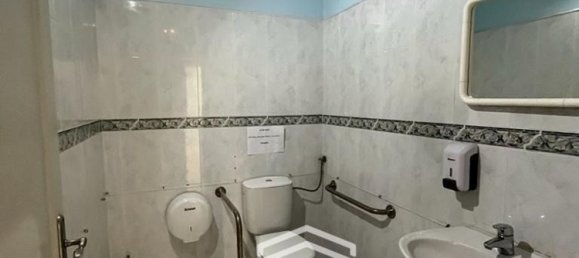 Коммерческая недвижимость 160м² в Фару, Португалия № 77718 14