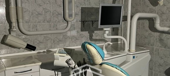 Коммерческая недвижимость 160м² в Фару, Португалия № 77718 4