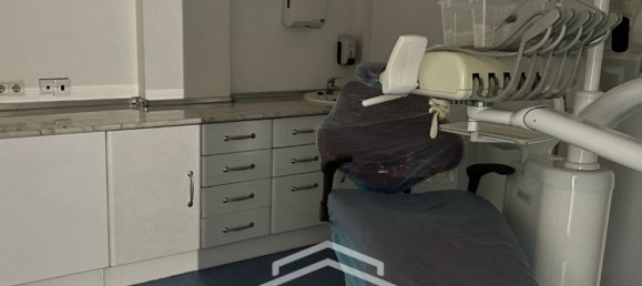 Коммерческая недвижимость 160м² в Фару, Португалия № 77718 8