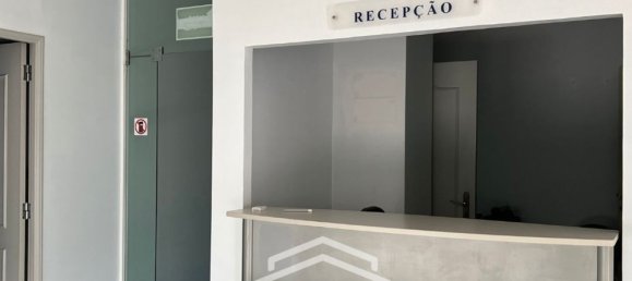 Коммерческая недвижимость 160м² в Фару, Португалия № 77718 22