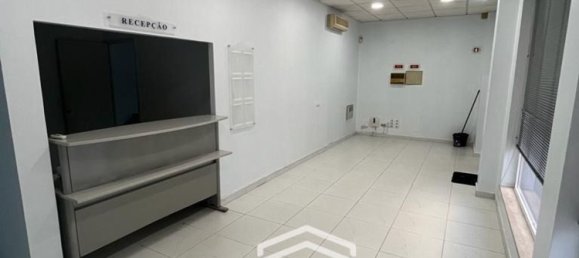 Коммерческая недвижимость 160м² в Фару, Португалия № 77718 24