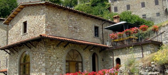 10 bedrooms House in Molazzana, Italy No. 697 3