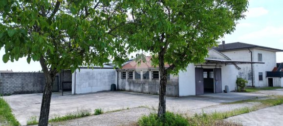 1 room Garage in Sandrigo, Italy No. 109483 32