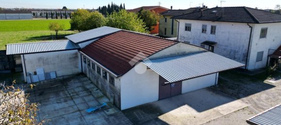 1 room Garage in Sandrigo, Italy No. 109483 24