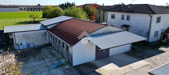 1 room Garage in Sandrigo, Italy No. 109483 8