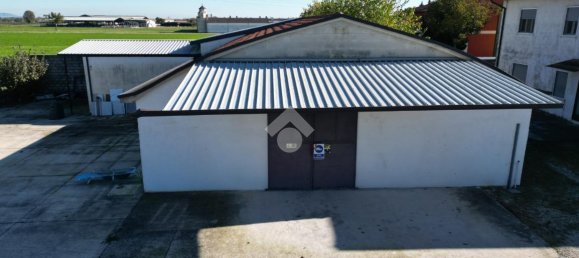 1 room Garage in Sandrigo, Italy No. 109483 6