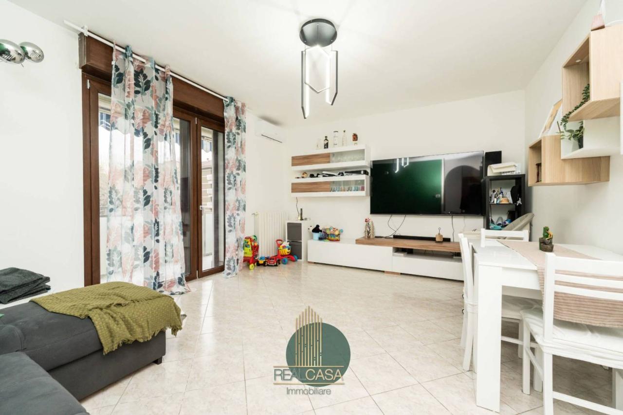 3-Zimmer Wohnung in Cologno Monzese, Italy, Nr. 42633