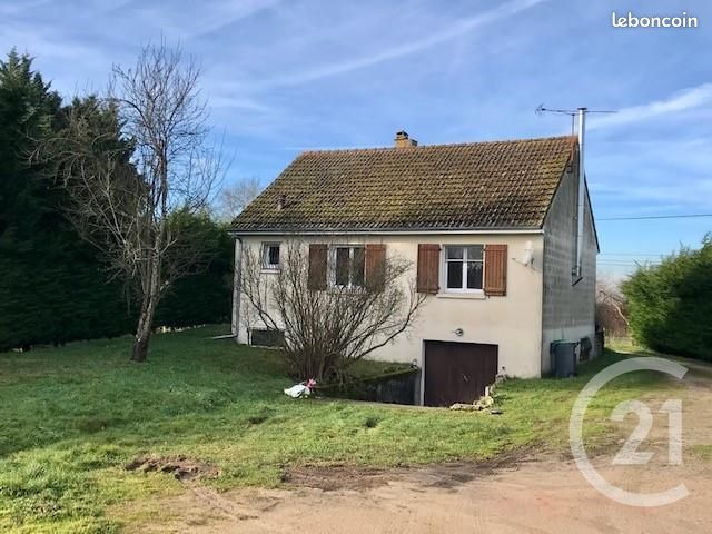 2 bedrooms House in Sancoins, France No. 250029