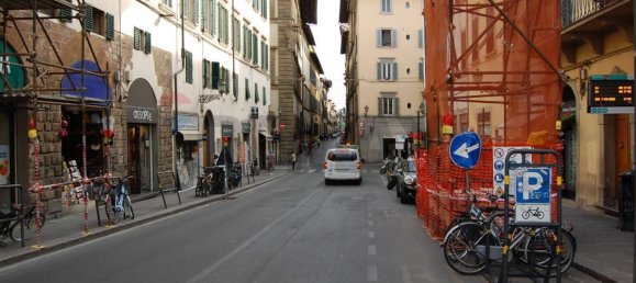 1-Zimmer Gewerbliche Immobilie in Florence, Italy, Nr. 384245 13