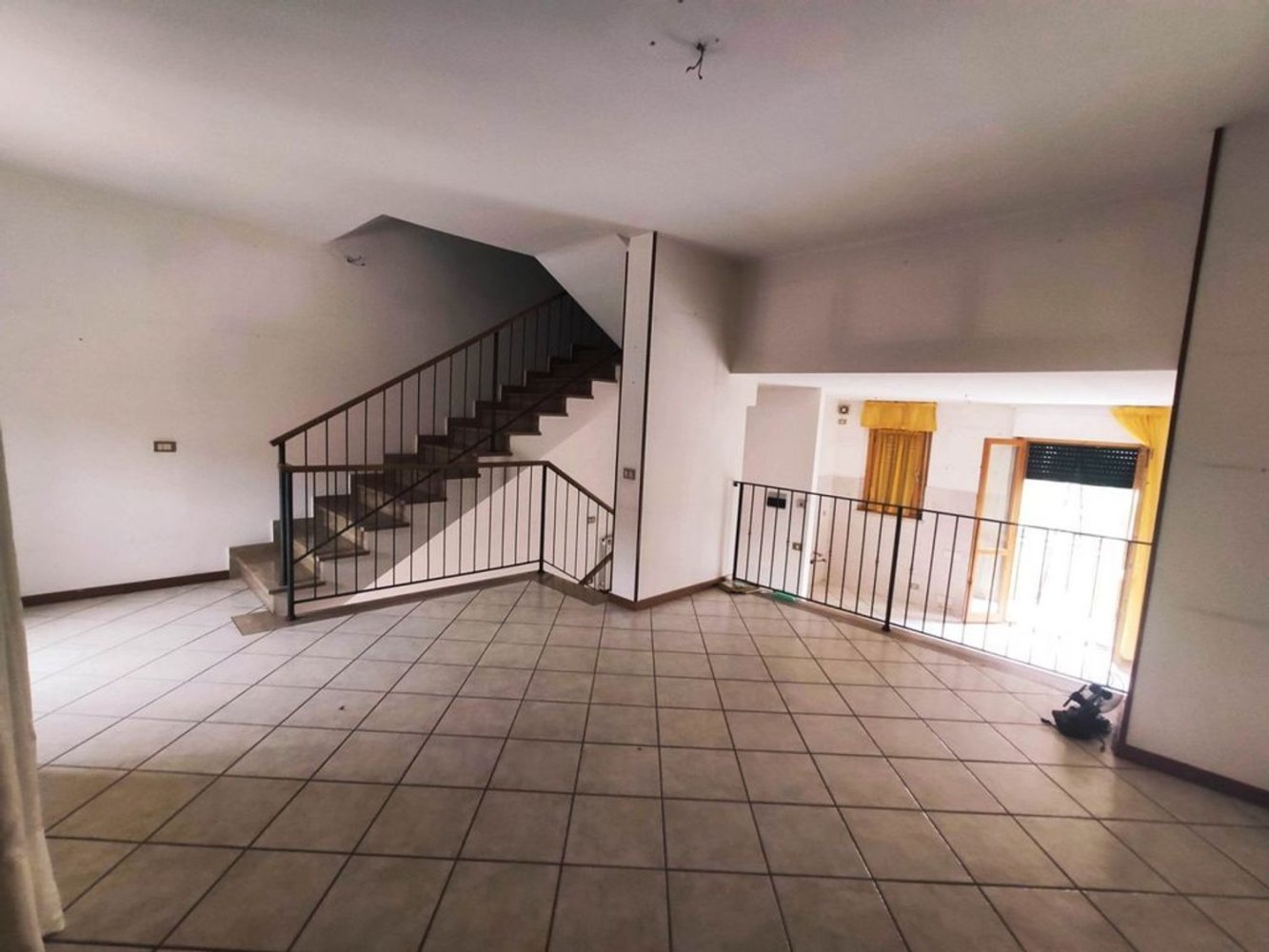 7 rooms House in Sinalunga, Italy No. 216545