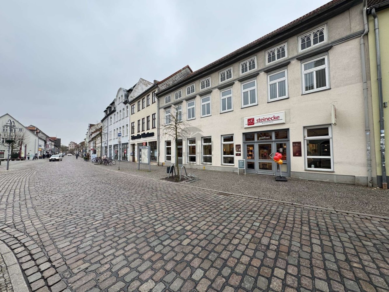 Здание с 5 спальнями в Зальцведель, Германия № 164002