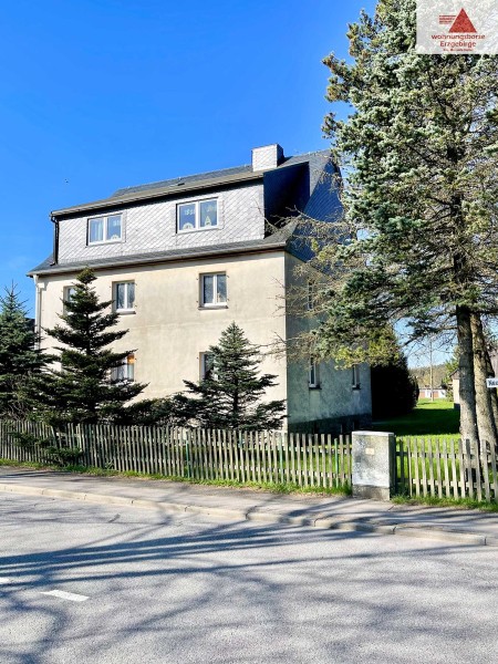 9 rooms House in Erzgebirgskreis, Germany No. 60980