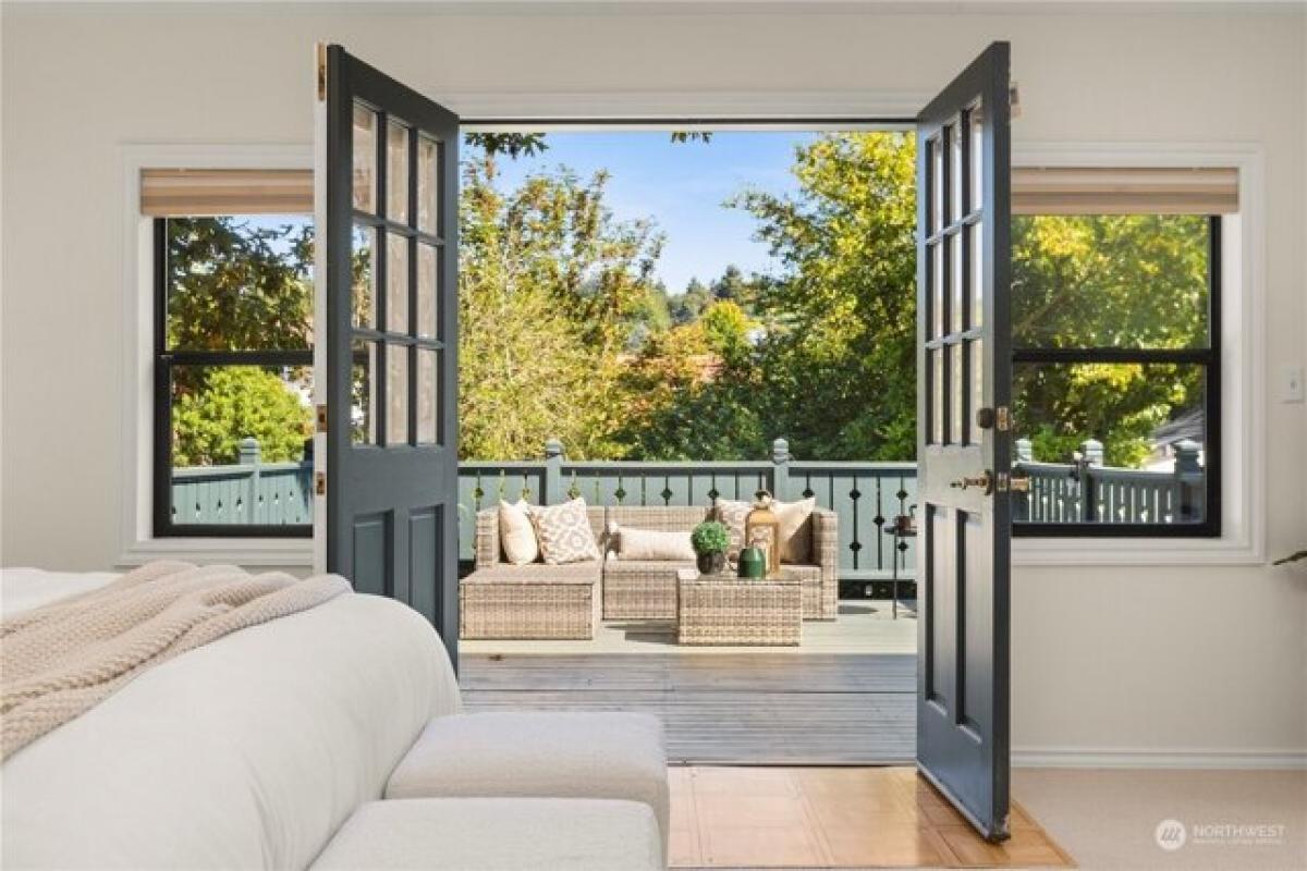 Дом с 4 спальнями в Сиэтл, США № 204824