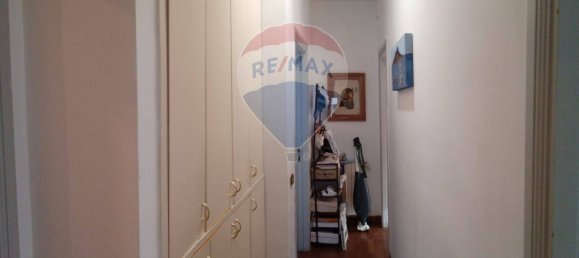 Apartamento de 4 dormitorios en Naples, Italy No. 377389 4