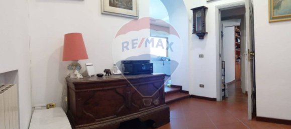 Apartamento de 4 dormitorios en Naples, Italy No. 377389 11