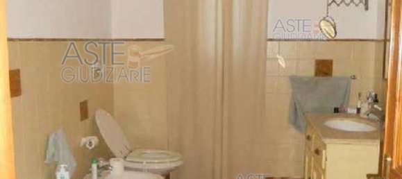 Дом с 9 спальнями в Рим, Италия № 337124 16