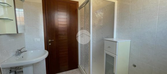 Квартира с 3 комнатами в Эзине, Италия № 69902 15