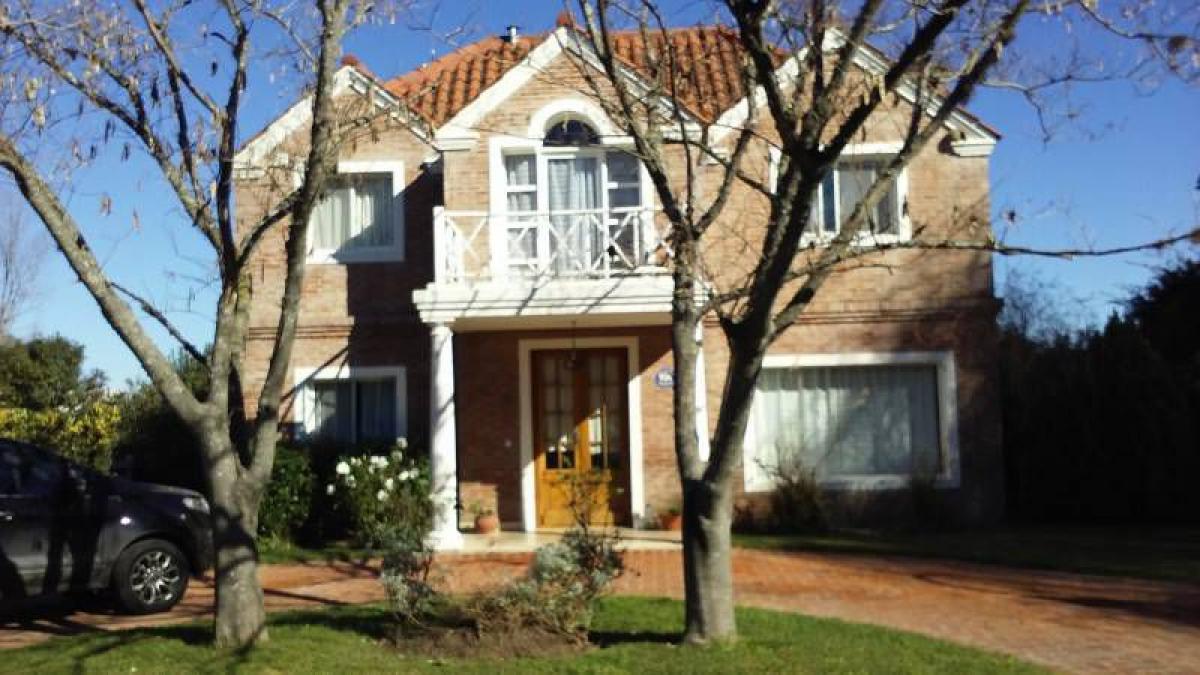 4 bedrooms House in Tigre, Argentina No. 8713