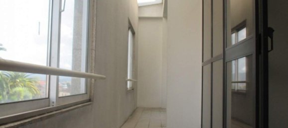 68m² Office in Viana do Castelo, Portugal No. 89023 7