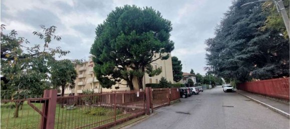 Apartamento de 3 habitaciónes en Gallarate, Italy No. 179874 13