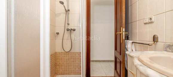 3 bedrooms Apartment in Granada, Spain No. 173832 4