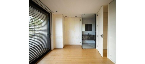 3 bedrooms House in Madalena, Portugal No. 18062 7