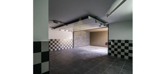 3 bedrooms House in Madalena, Portugal No. 18062 31