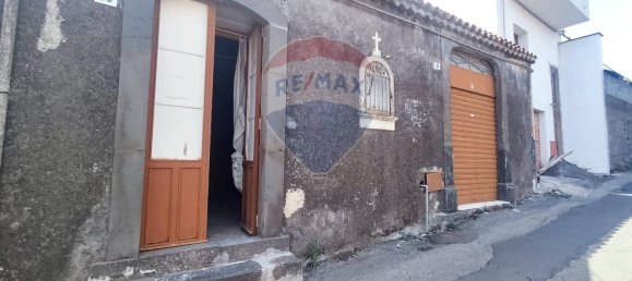 Casa de 3 dormitorios en Belpasso, Italy No. 362015 36