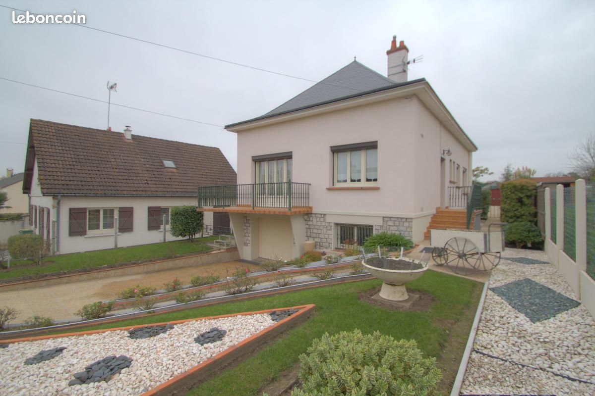 4 bedrooms House in La Chapelle-Saint-Mesmin, France No. 160712