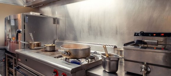 Propriété commerciale à Pau, France 146m² No. 306872 2