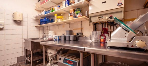 Propriété commerciale à Pau, France 146m² No. 306872 4