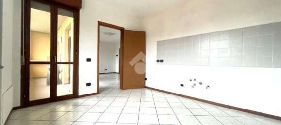 3 bedrooms Apartment in Cremona, Italy No. 362337 22