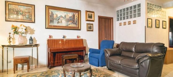 3غرفة شقة في Rome, Italy رقم 26813 14