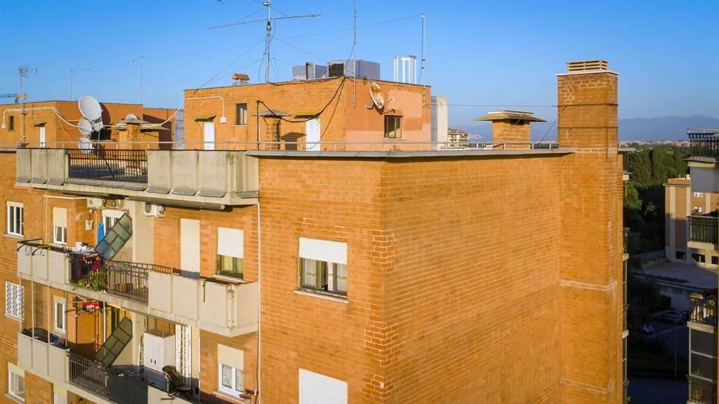 3غرفة شقة في Rome, Italy رقم 26813