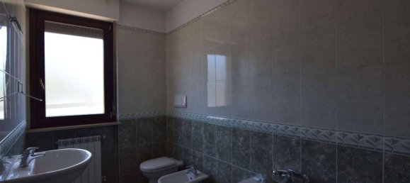 Escritório de 3 divisões em Città Sant'Angelo, Italy N.º 272150 17