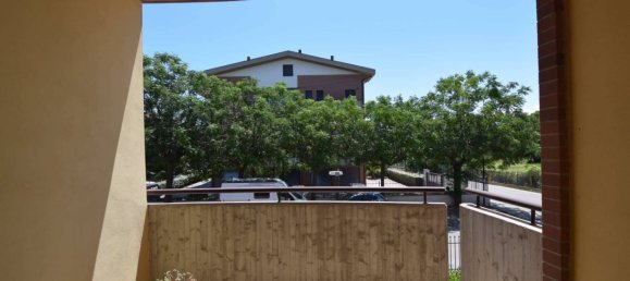 Escritório de 3 divisões em Città Sant'Angelo, Italy N.º 272150 16