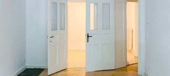 Квартира с 5 комнатами в Кройцберг, Германия № 45761 3