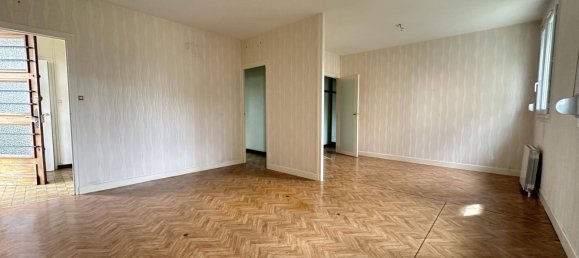 2 bedrooms House in Laon, France No. 255435 4