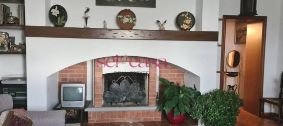 3 bedrooms Apartment in Roccastrada, Italy No. 275514 2