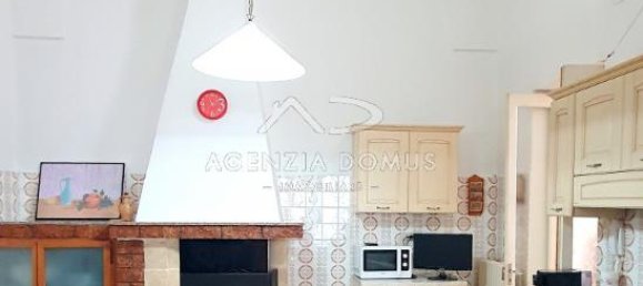 Дом с 3 комнатами в Racale, Италия № 108952 19