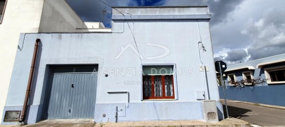 Дом с 3 комнатами в Racale, Италия № 108952 3