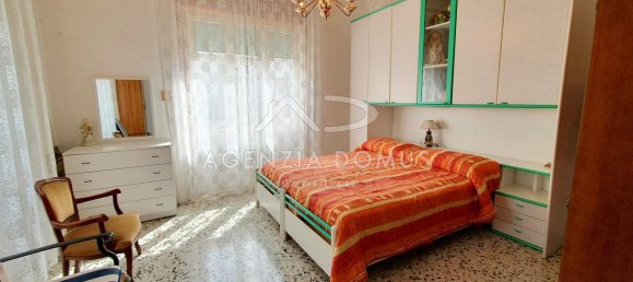 Дом с 3 комнатами в Racale, Италия № 108952 11