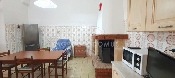 Дом с 3 комнатами в Racale, Италия № 108952 16