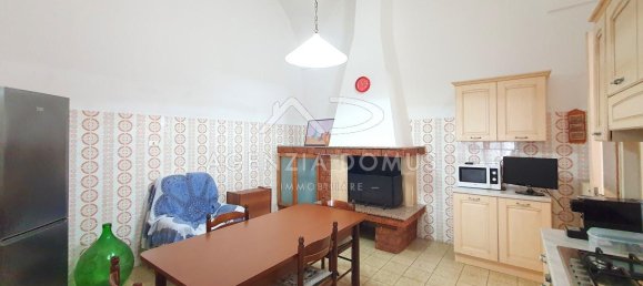 Дом с 3 комнатами в Racale, Италия № 108952 20