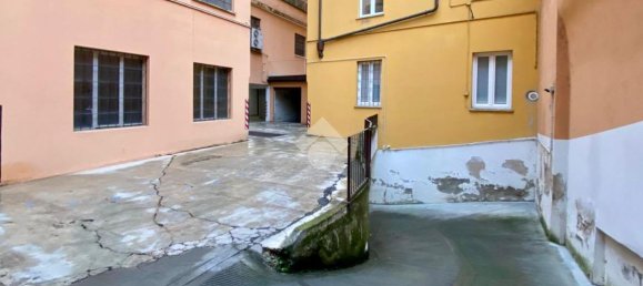 1 room Garage in Verona, Italy No. 7024 6
