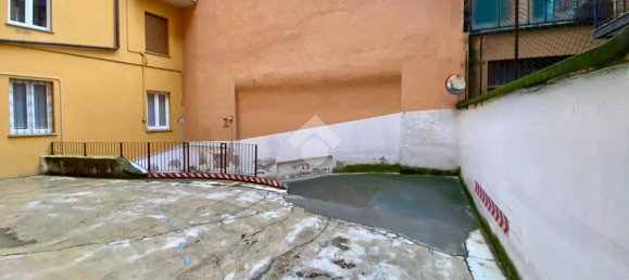 1 room Garage in Verona, Italy No. 7024 4