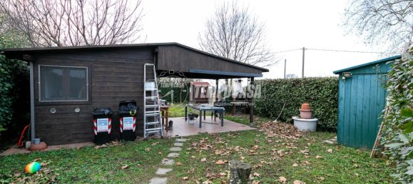 4 rooms Apartment in Crevalcore, Italy No. 86782 18