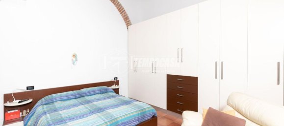 4 rooms Apartment in Crevalcore, Italy No. 86782 11