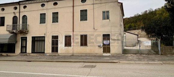 Вилла с 10 комнатами в Орджано, Италия № 87065 26